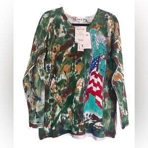 Lisa & Me Collectable Wearable Art Hand Painted Statue of Liberty Sweatshirt